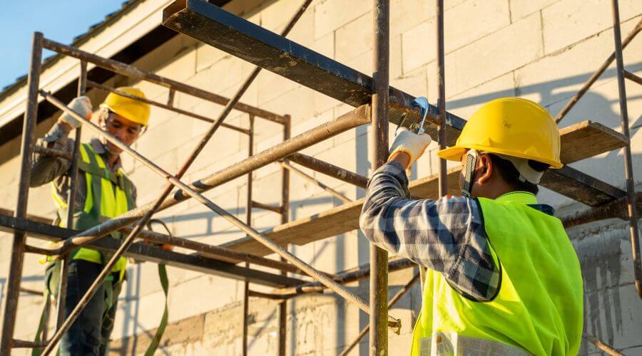 Professional gutter cleaning in Pellston, MI